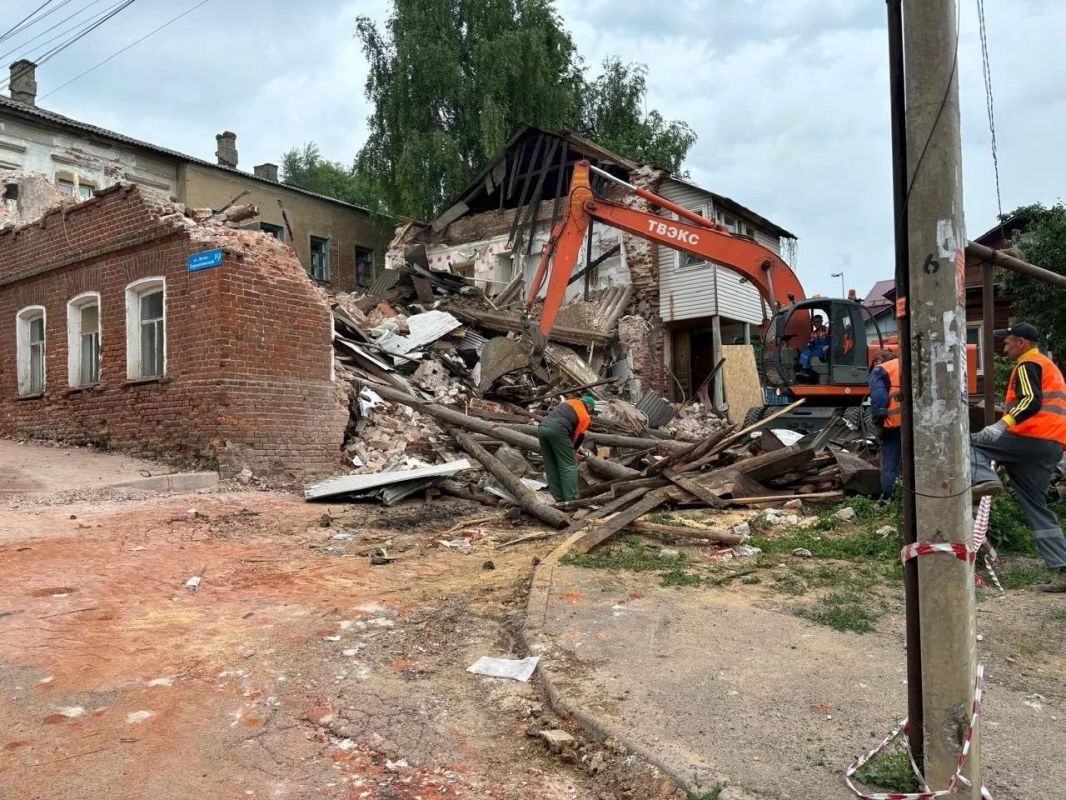 Во Владимире вынесен приговор по уголовному делу о нарушении правил безопасности при ведении строительных работ, повлекшем причинение крупного ущерба и повреждение объекта культурного наследия Во Владимире вынесен приговор по уголовному делу о нарушении правил безопасности при ведении строительных работ, повлекшем причинение крупного ущерба и повреждение объекта культурного наследия