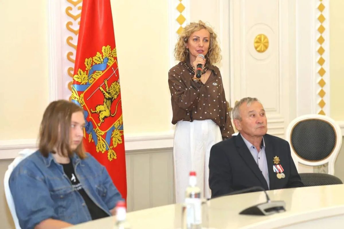 Во Владимирской области вручили премию имени А.И. Артёмовой и памятные жетоны «Они сражались за Родину!» Во Владимирской области вручили премию имени А.И. Артёмовой и памятные жетоны «Они сражались за Родину!»