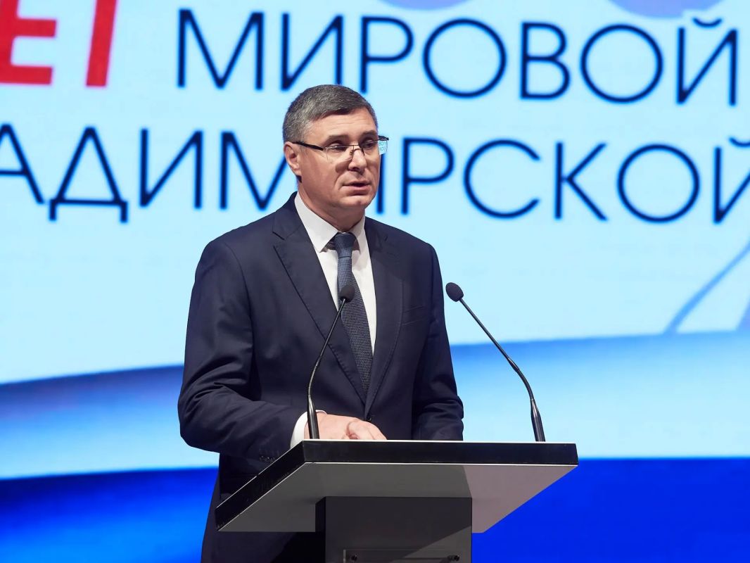 Вячеслав Картухин принял участие в торжественном мероприятии, посвященном 25-летию мировой юстиции Владимирской области Вячеслав Картухин принял участие в торжественном мероприятии, посвященном 25-летию мировой юстиции Владимирской области