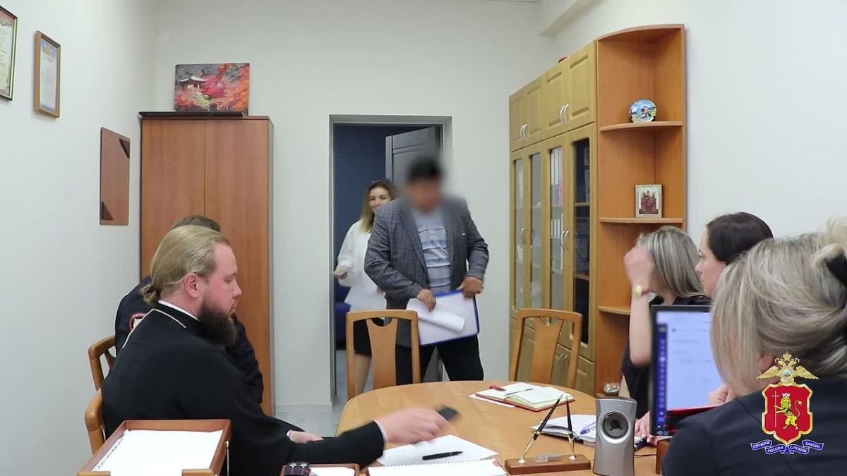 В Управлении по вопросам миграции УМВД России по Владимирской области состоялся прием граждан с участием председателя Общественного совета