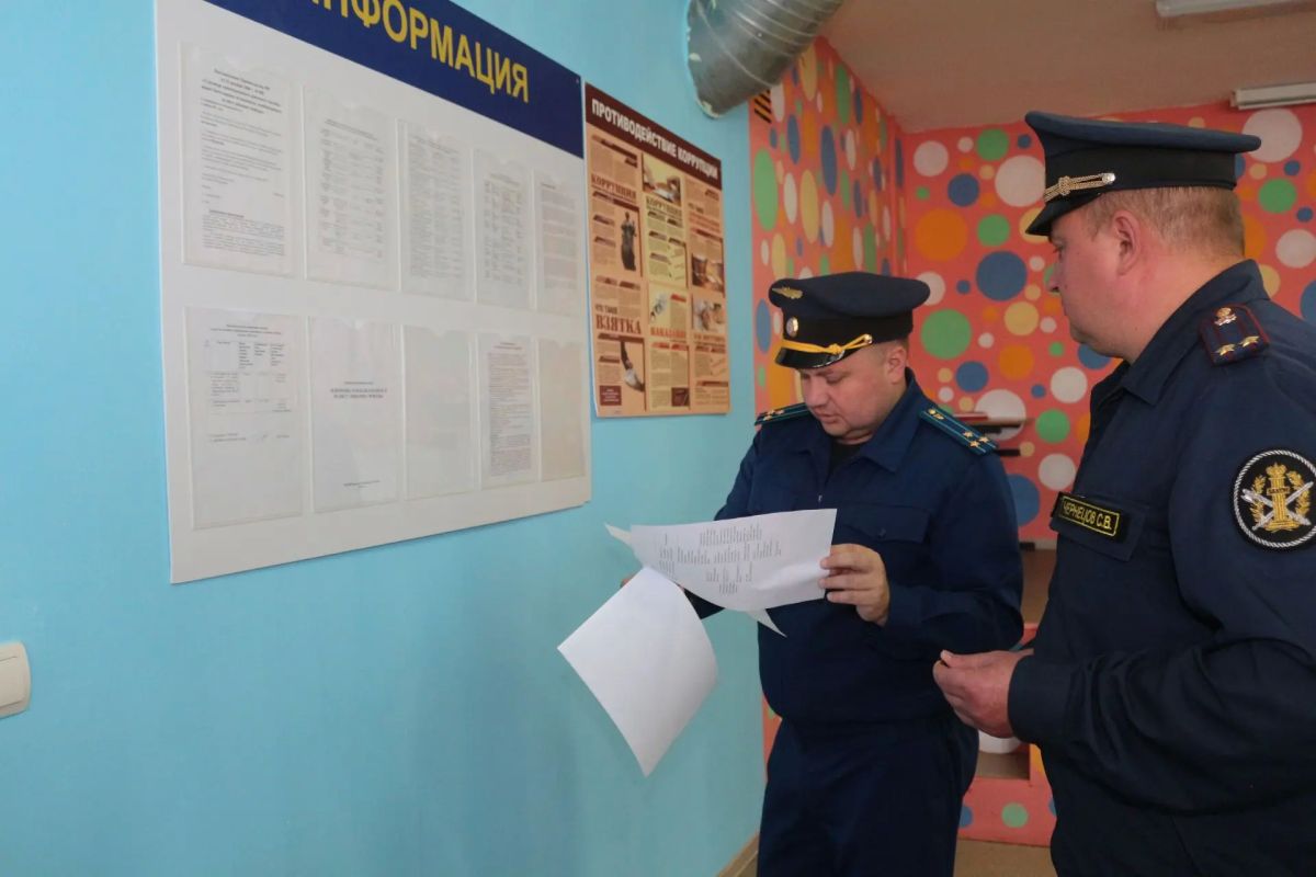 Заместитель прокурора региона Антон Жуков посетил с проверкой колонию-поселение Заместитель прокурора региона Антон Жуков посетил с проверкой колонию-поселение