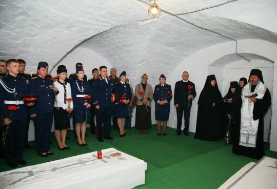 Сотрудники Следственного комитета России совместно с учащимися ведомственных образовательных организаций приняли участие в культурно-просветительских мероприятиях во Владимирской области Сотрудники Следственного комитета России совместно с учащимися ведомственных образовательных организаций приняли участие в культурно-просветительских мероприятиях во Владимирской области