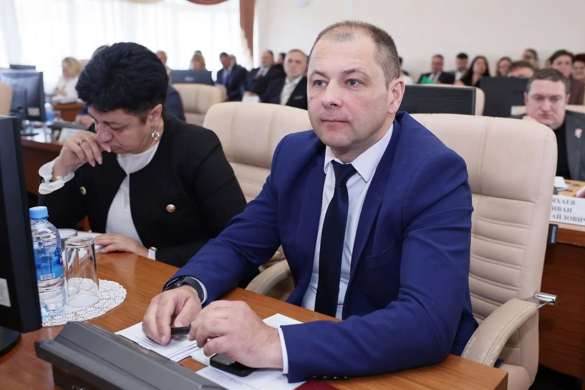 На заседании областного парламента принят закон, по которому земельные участки, предоставленные или предоставляемые в собственность бесплатно многодетным семьям для индивидуального жилищного строительства, обеспечиваются... На заседании областного парламента принят закон, по которому земельные участки, предоставленные или предоставляемые в собственность бесплатно многодетным семьям для индивидуального жилищного строительства, обеспечиваются...