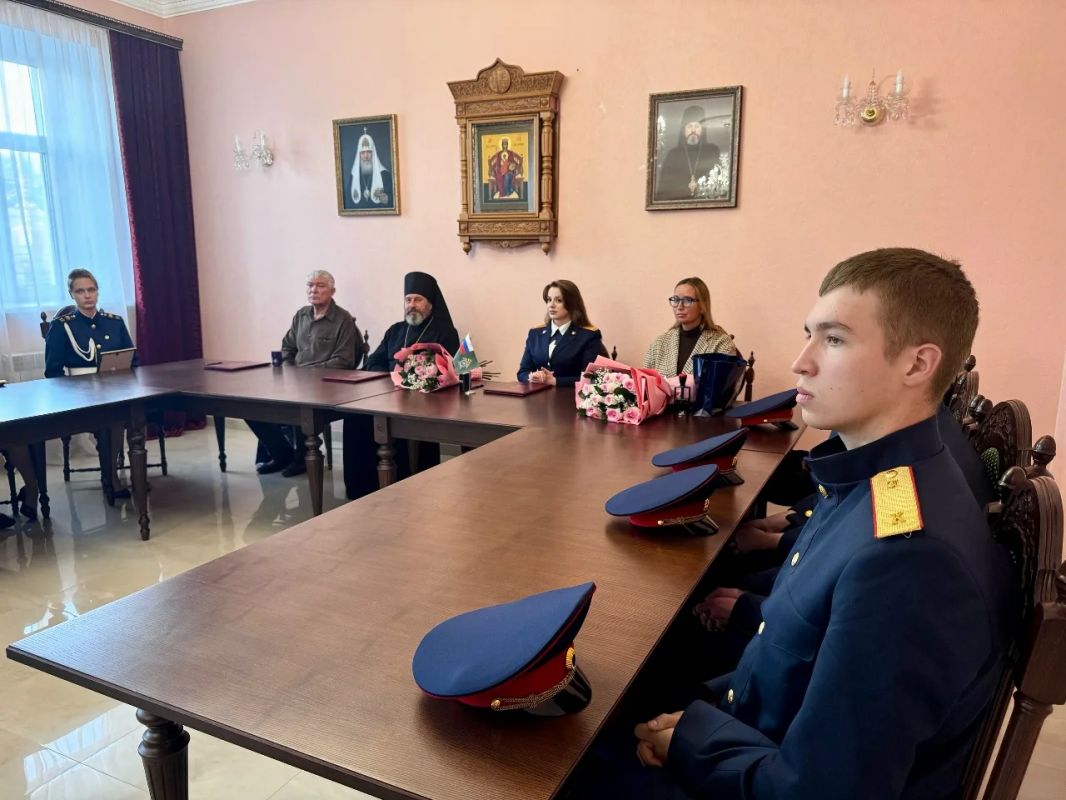 Сотрудники Следственного комитета России совместно с учащимися ведомственных образовательных организаций приняли участие в культурно-просветительских мероприятиях во Владимирской области Сотрудники Следственного комитета России совместно с учащимися ведомственных образовательных организаций приняли участие в культурно-просветительских мероприятиях во Владимирской области