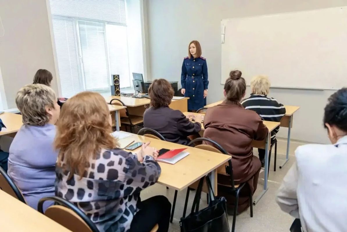 Представитель следственного управления рассказала о подростковой преступности заместителям директоров колледжей региона