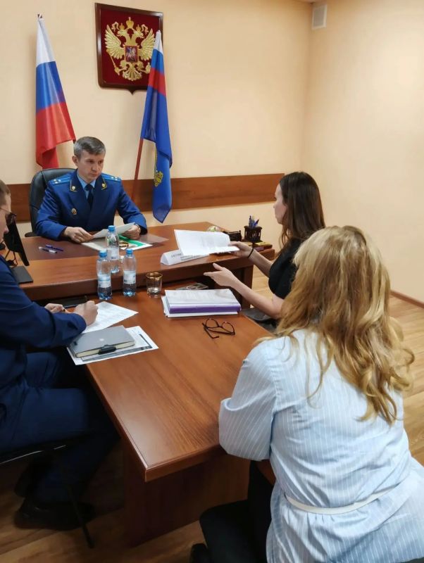 Заместитель прокурора Владимирской области Евгений Ортиков провел приём граждан городе Юрьев-Польском