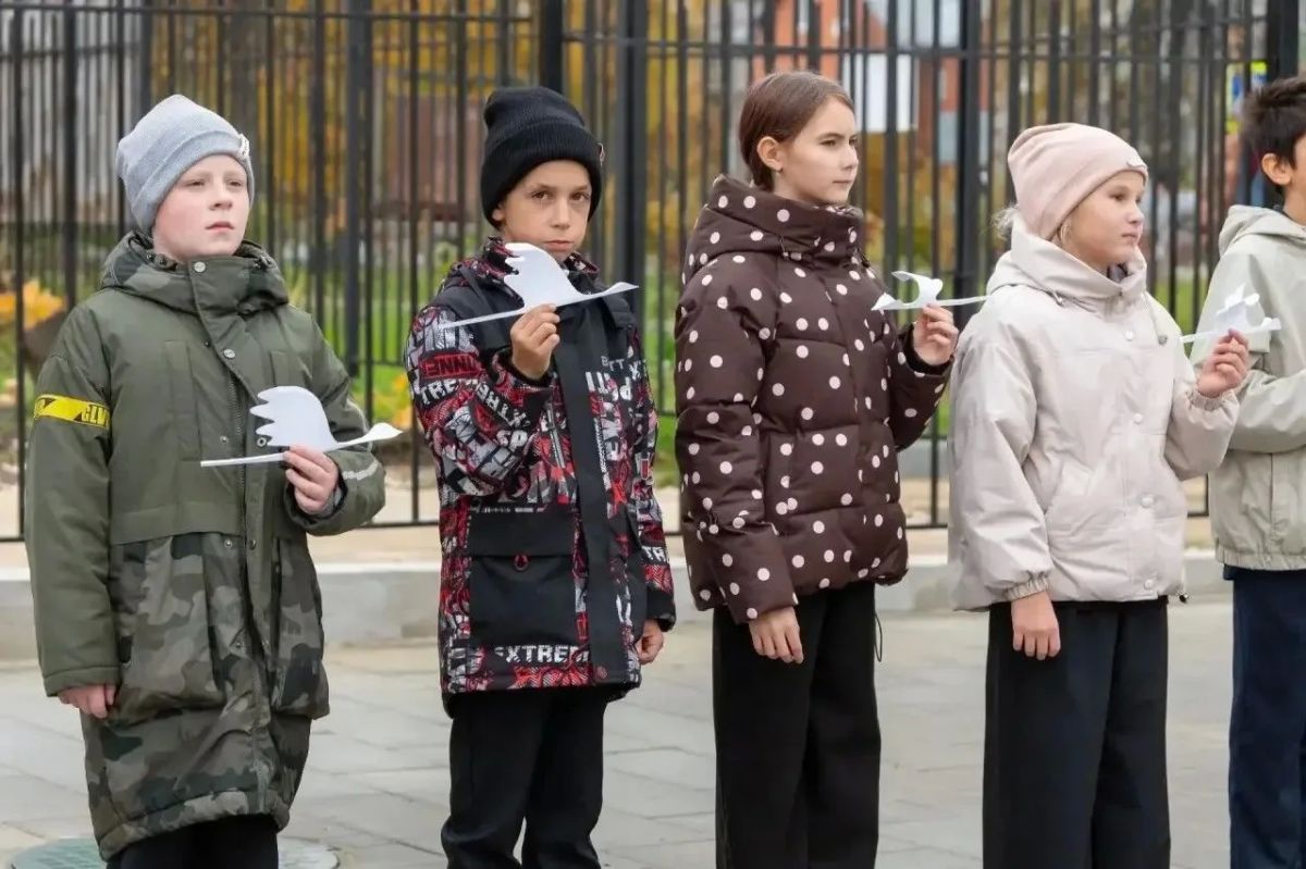 Память, которая объединяет: в Покрове открылась выставка «СВОи» Память, которая объединяет: в Покрове открылась выставка «СВОи»