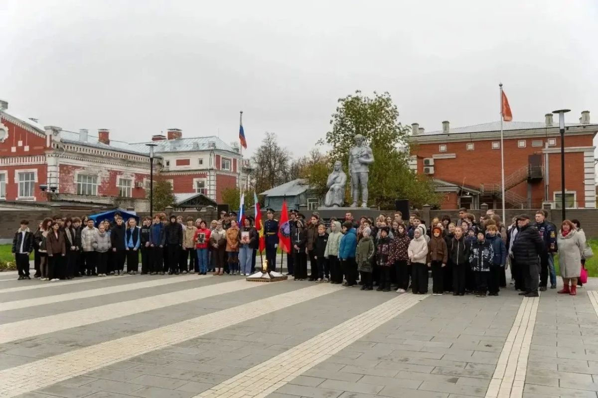 Память, которая объединяет: в Покрове открылась выставка «СВОи»