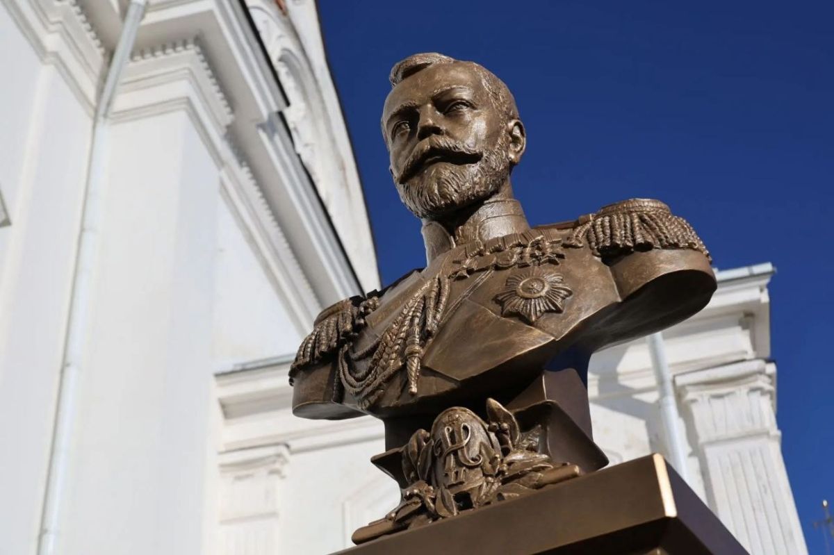 Во Владимирской области по инициативе благотворителей установлены два монумента Во Владимирской области по инициативе благотворителей установлены два монумента